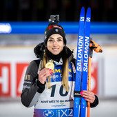 Biathlon - Lisa Vittozzi fa il pieno di medaglie ai mondiali di biathlon: un oro e tre argenti
