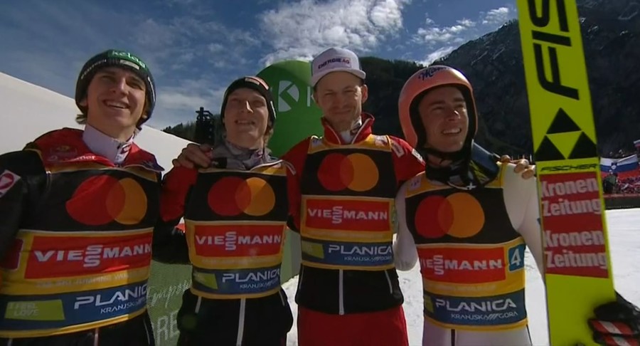 Salto con gli sci - Austria conquista la gara a squadre beffando la Slovenia all'ultimo salto