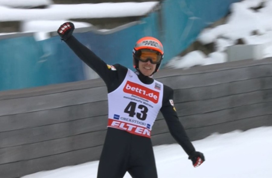 Combinata Nordica - Franz-Josef Rehrl al comando dopo il segmento di salto a Oberstdor; Aaron Kostner è 25°
