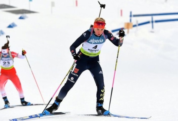 Biathlon - Mondiali Junior: Julia Kink vince la mass start in volata su Kapustova. 20ª M. Trabucchi