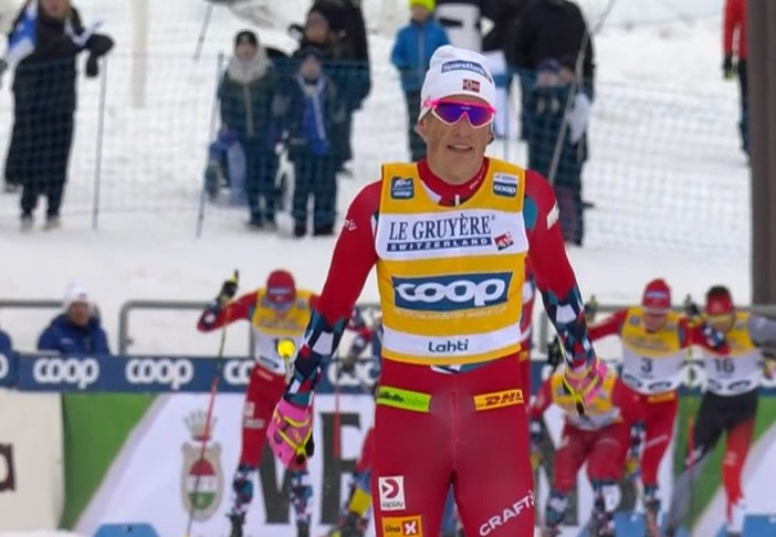 Sci di fondo – Johannes Hoesflot Klaebo vince da padrone assoluto la sprint di Lahti. Federico Pellegrino è 5°