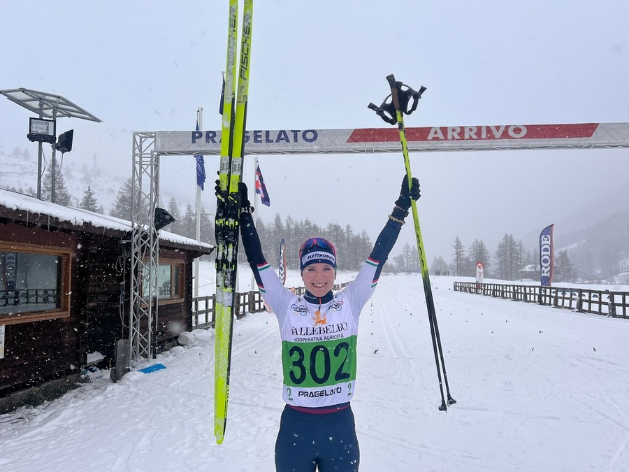 Sci di fondo - Campionati Italiani: Martina Di Centa pigliatutto a Pragelato, domina anche la 30km. A Ylvie Folie il titolo Under23