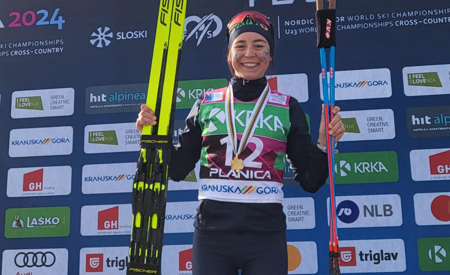 Sci di fondo - Mondiali Junior: una stupenda Maria Gismondi trionfa nella mass start 20 km TL e si laurea campionessa del mondo!