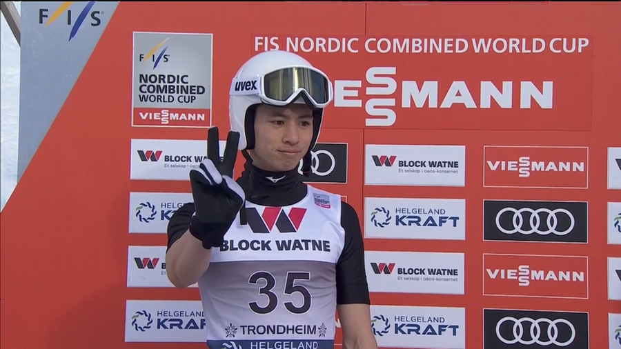 Dopo il salto della seconda gara di Trondheim Yamamoto è davanti a tutti, Frenzel squalificato