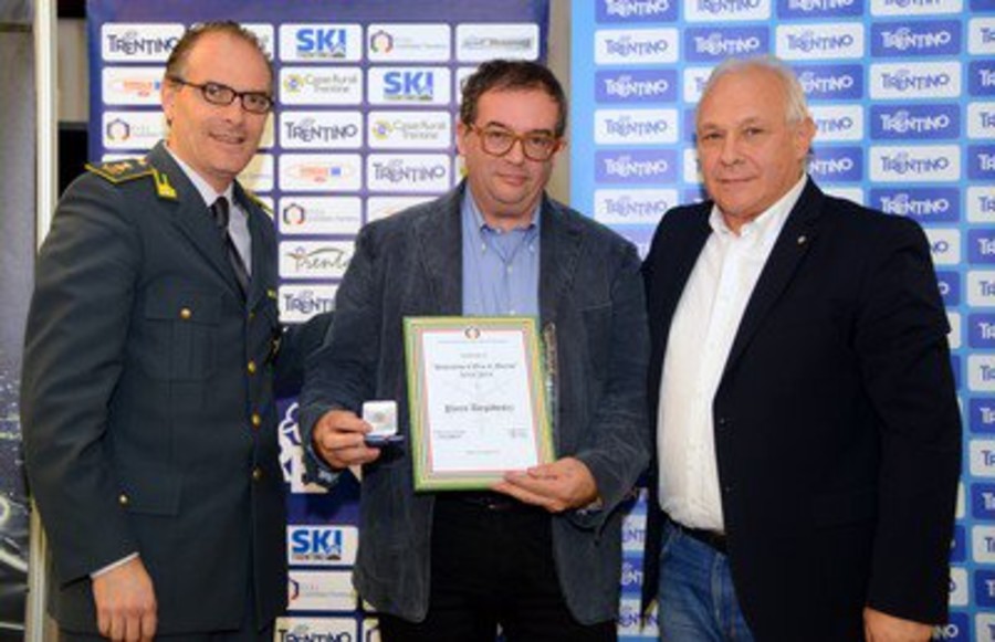 De Godenz premiato (foto Fisi Trentino)
