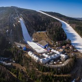 Salto con gli sci - Mancanza di neve: annullate le gare di Coppa del Mondo femminile a Rasnov