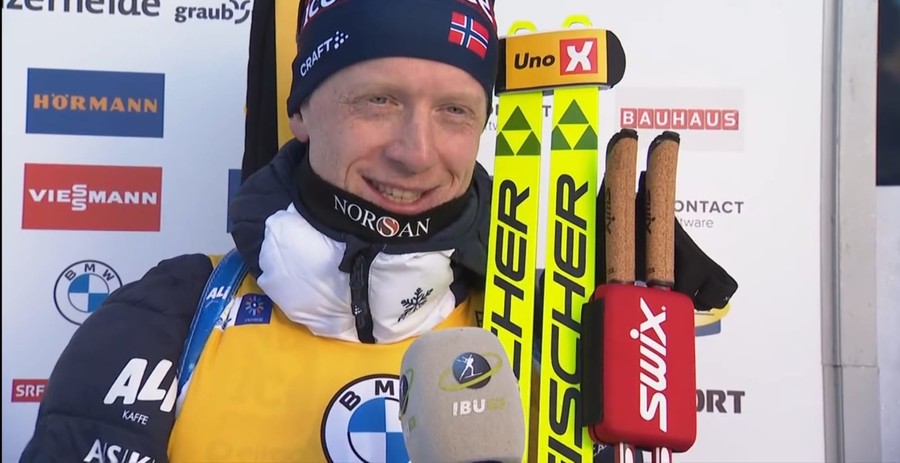Biathlon - Johannes Boe chiude il 2023 a modo &quot;suo&quot; con una vittoria: &quot;Settimana dura, la mia testa è già a casa&quot;