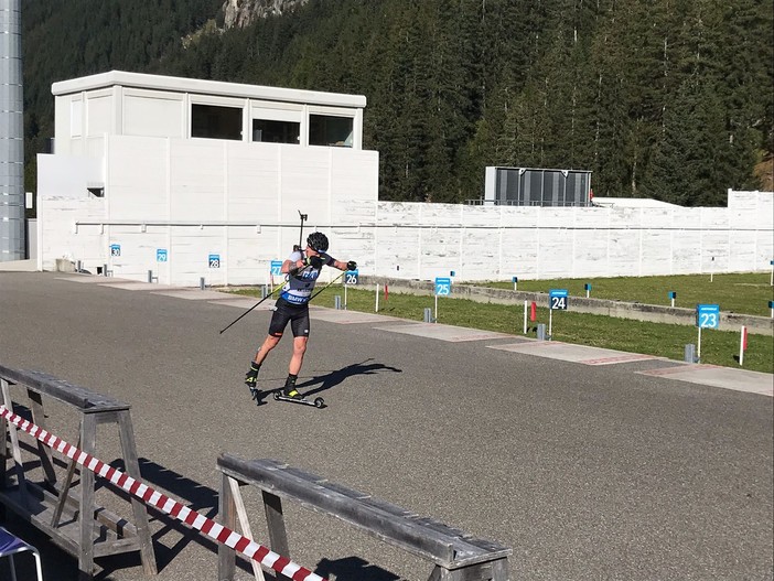 Biathlon - Un immenso Hofer domina l'individuale del Campionato Italiano