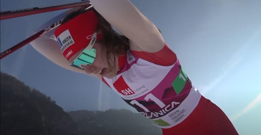 Sci di fondo – Mondiali U23, l’elvetica Marina Kälin vince una estenuante mass start. Sara Hutter convince, al traguardo 8°