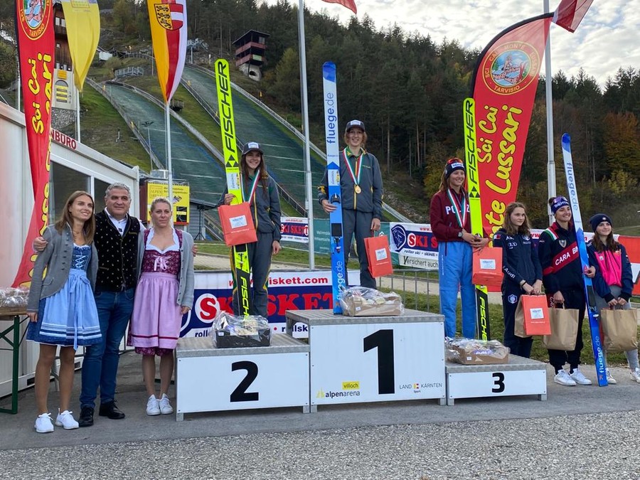 Salto con gli sci - Jessica Malsiner vince il titolo italiano a Villach; Lara Malsiner e Annika Sieff completano il podio
