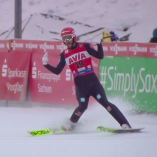 Salto con gli sci - Eisenbichler vince la qualificazione di Garmisch; Bresadola supera il turno
