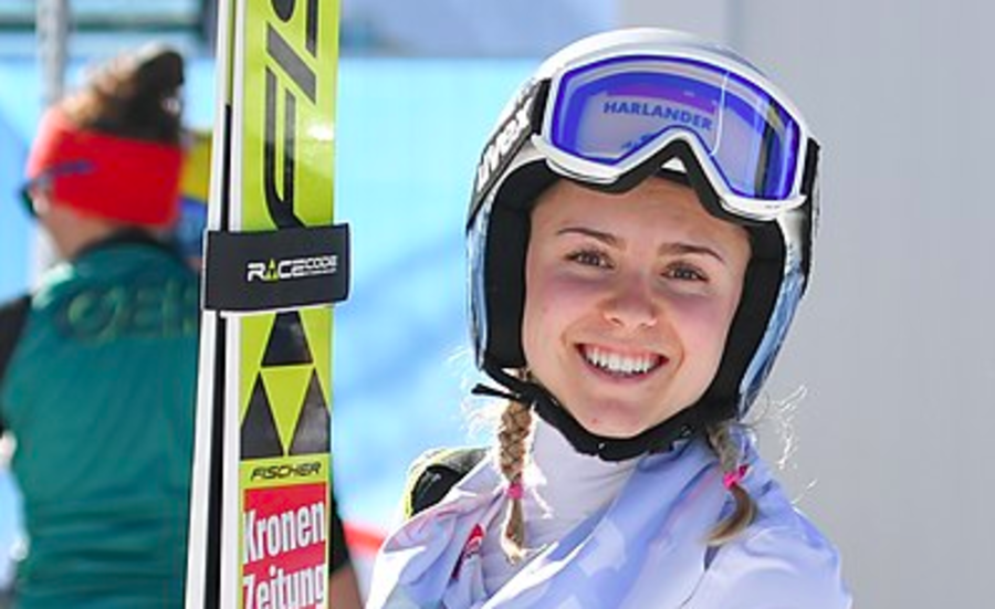 Salto, Coppa del Mondo femminile: l'austriaca Chiara Hoelzl vince a Rasnov ed è la nuova leader della classifica generale