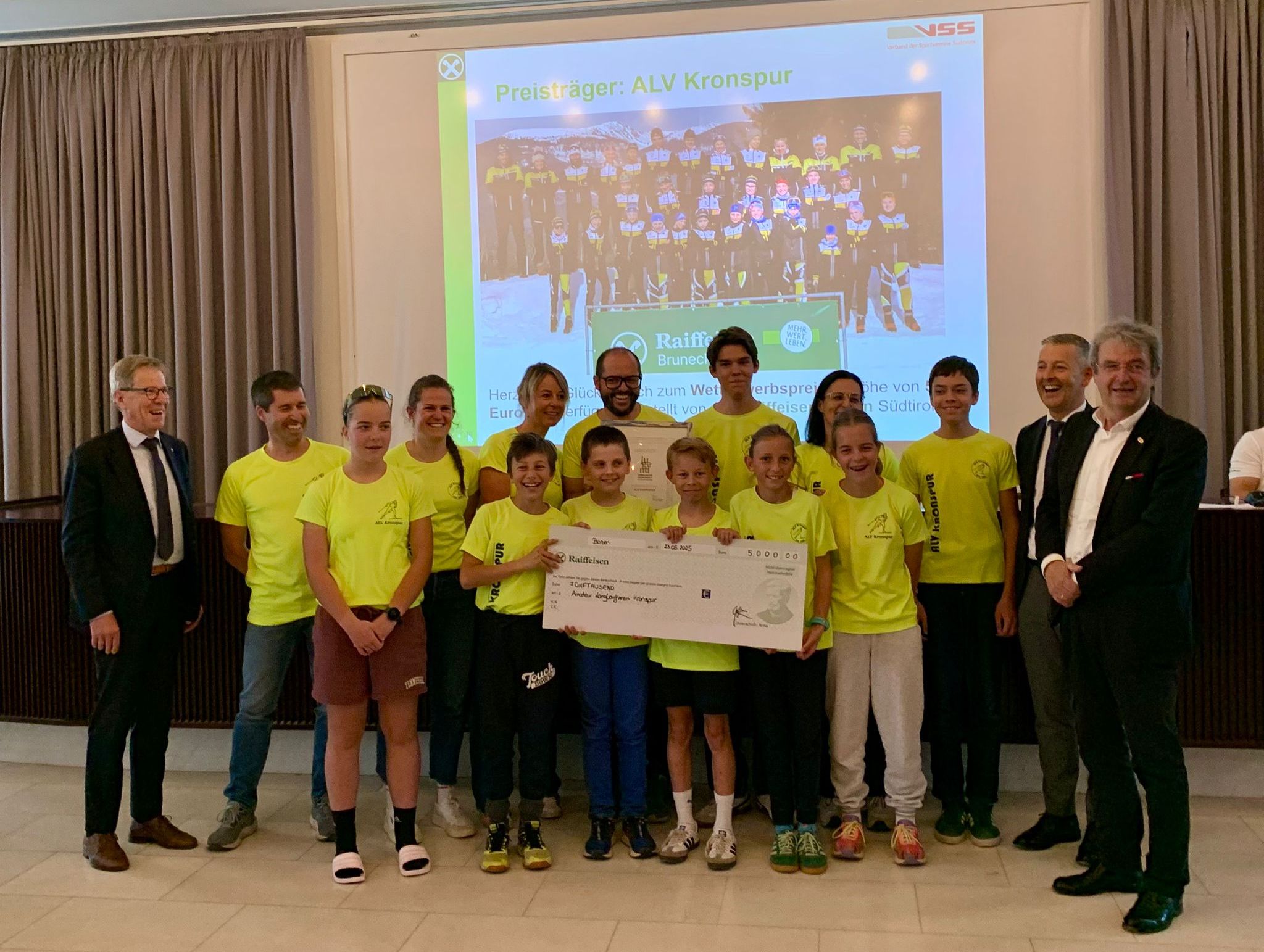 Alto Adige, premiato per l’attività giovanile l’ALV Kronspur. Il presidente Hartmann: “Vogliamo aiutare la crescita dello sci di fondo”
