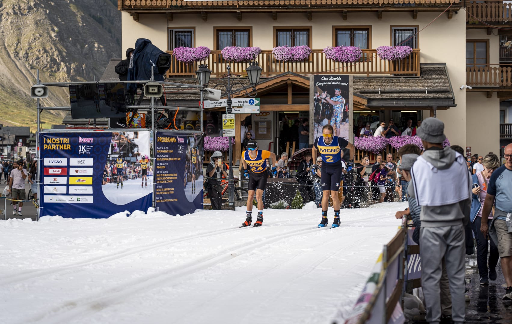 Sci di fondo – La neve accende il fuoco olimpico: a Livigno va in scena la BWT 1K Shot