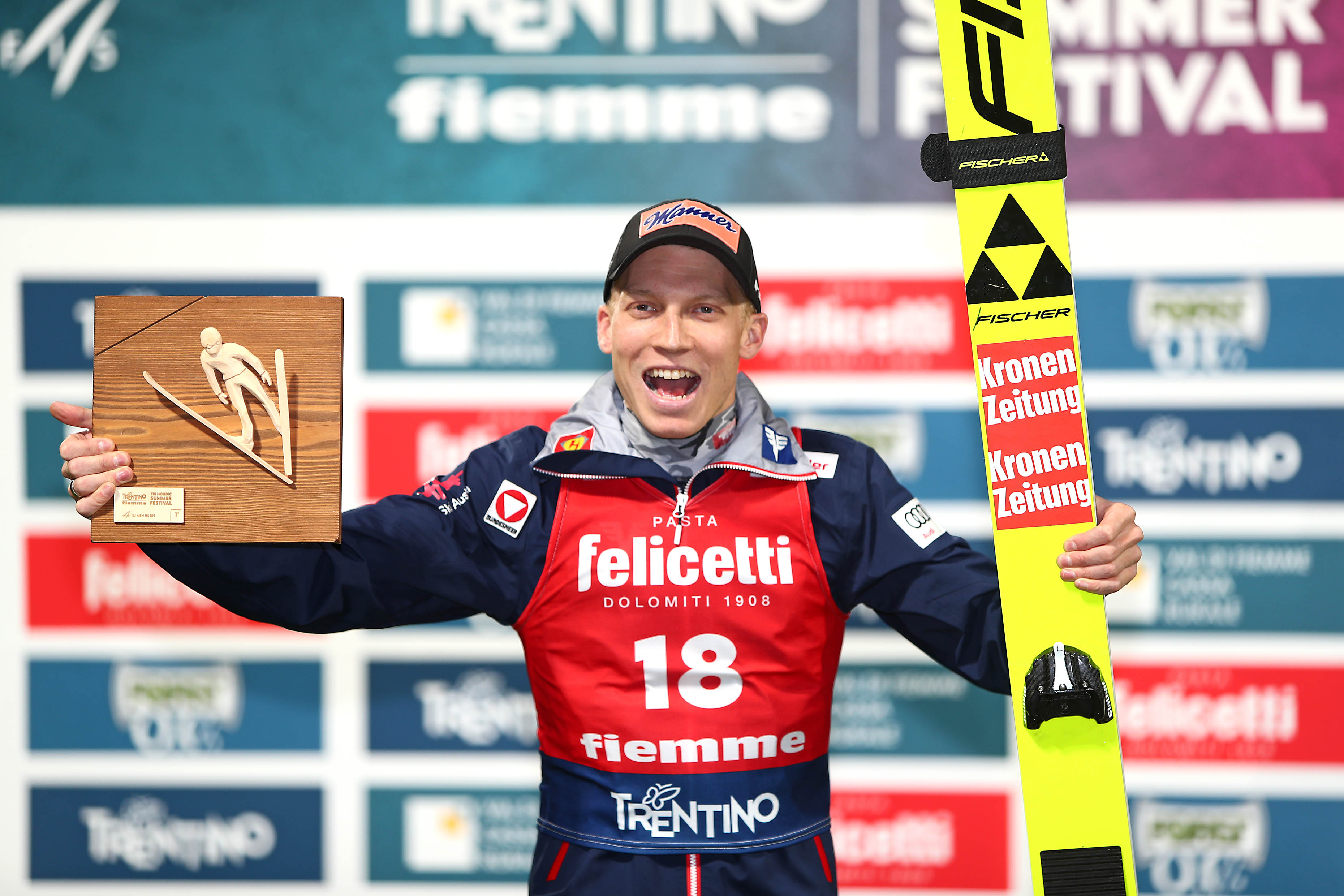 Salto con gli sci – Jan Hoerl: “Se inizio bene la stagione posso concentrarmi sui Giochi che sono il mio grande obiettivo”