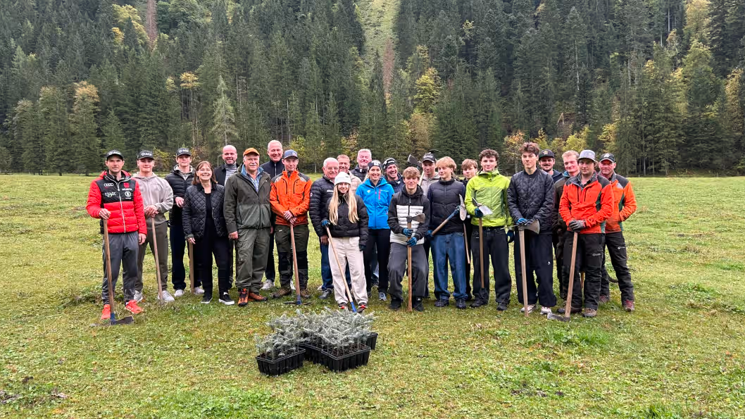 Biathlon – Loop One Festival: l’IBU pianta 30 alberi per promuovere sostenibilità e compensare le emissioni