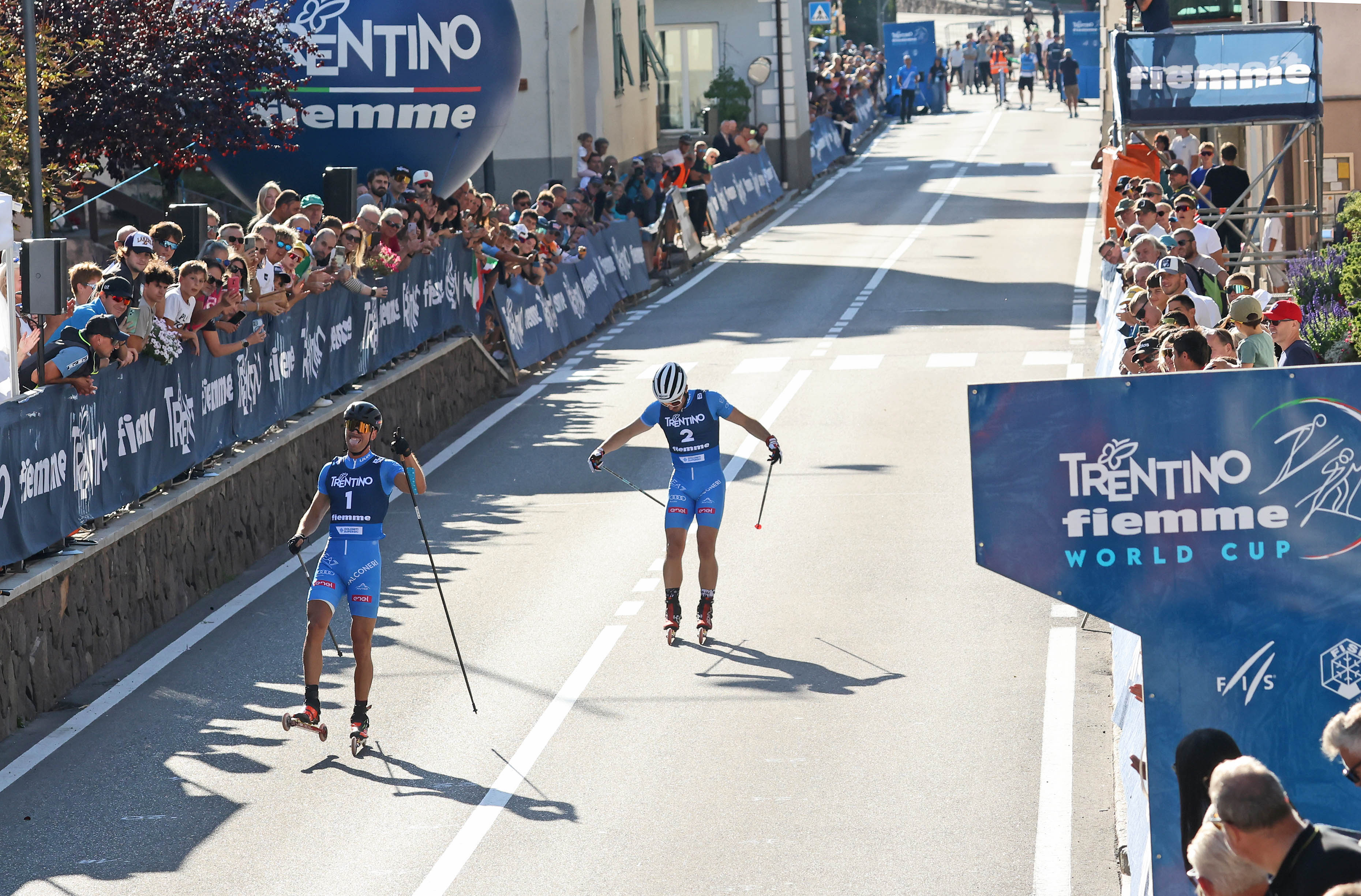 Emanuele Becchis supera Michele Valerio nella sprint di Ziano di Fiemme