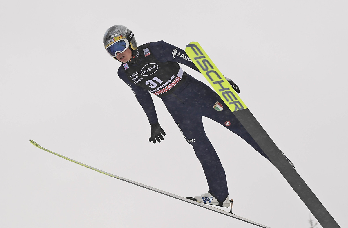 Combinata Nordica – Tra Villach e Stams, primi salti per Samuel Costa: “Ho avuto bisogno di abituarmi di nuovo alla velocità”
